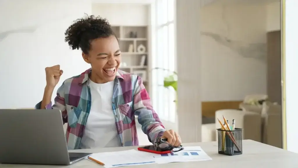 Parenting a Teen? 9 Smart Tech Upgrades to Keep Them Safe, Organized & Independent